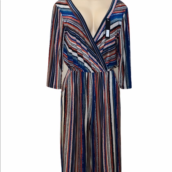 Stylish Jumpsuit - Picture 2 of 6